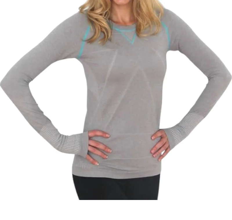 Women's Run Seamless Long Sleeve Shirt In Heather Silver-- Elegant Classic Vintage