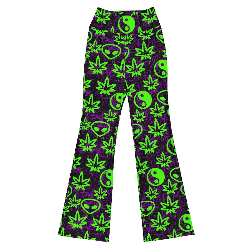 Ganja Graffiti Flare Leggings Stylish Stretch-Waist Leggings