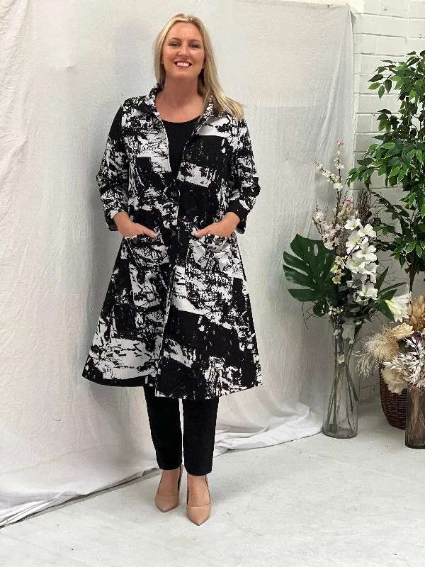 Lorelai Black Abstract Fleece Coat Vent Hem Cuff