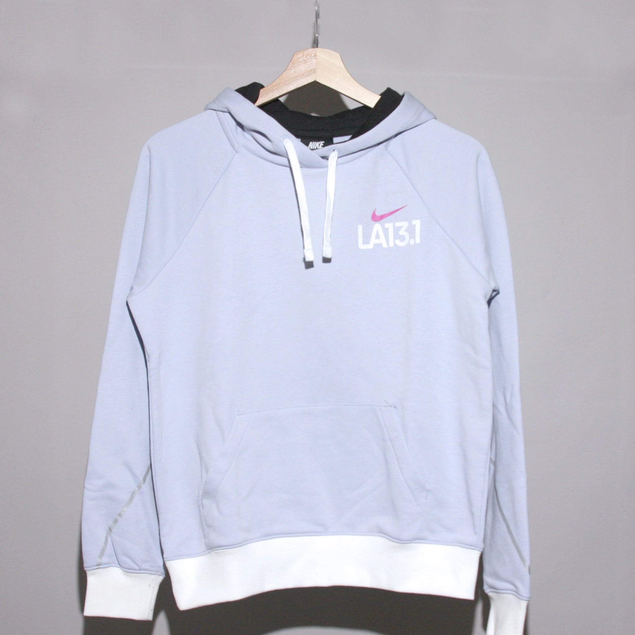 NIKE Womens Sportswear LA 13.1 Half Marathon Fleece Pullover Hoodie Keyhole Neck Pullover