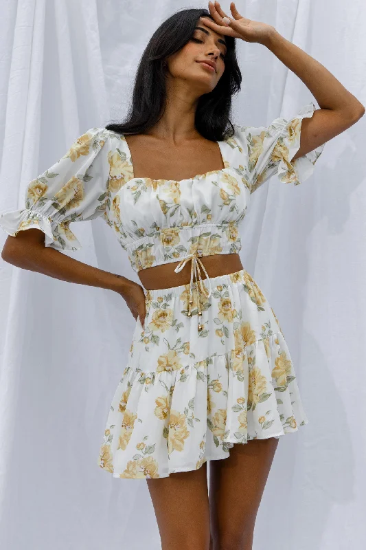 Lilibet Puff Sleeve Drawstring Crop Top Floral White Cashmere Blend Cotton Blend Poly Blend Lilibet Puff Sleeve Drawstring Crop Top Floral White Cashmere Blend Cotton Blend Poly Blend