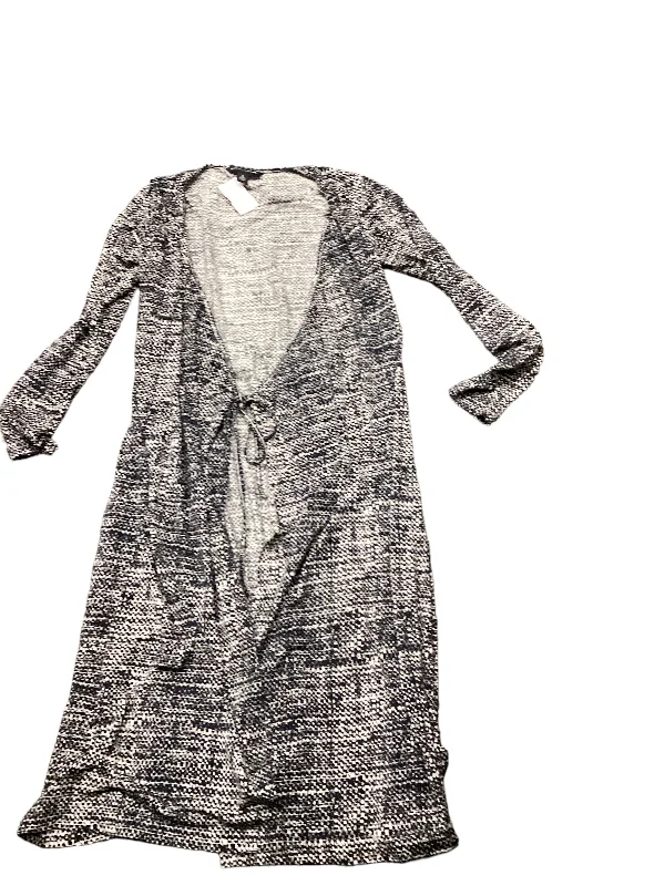 Black & White Dress Casual Midi Banana Republic, Size S Fashionable High-Low Midi Dress Black & White Dress Casual Midi Banana Republic, Size S Fashionable High-Low Midi Dress