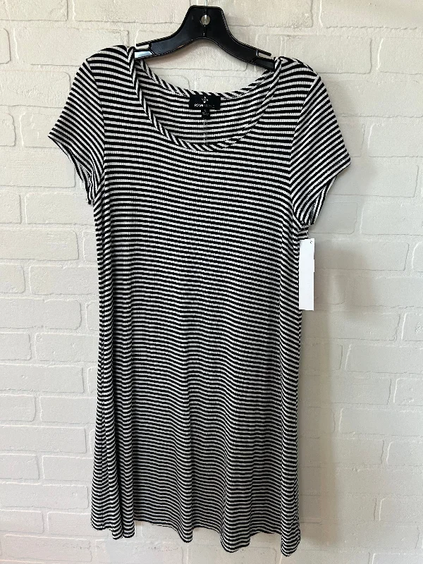 Black & White Dress Casual Midi Ronnie Nicole, Size S Comfortable Draped Midi Dress